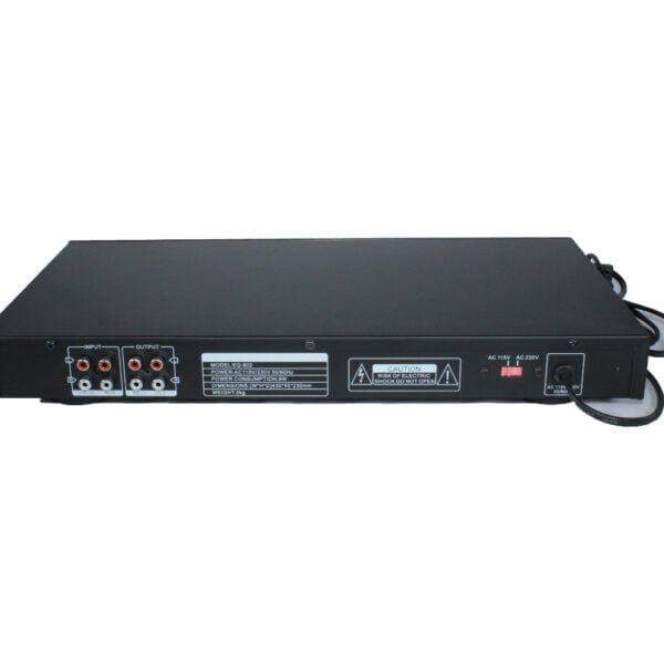 EQ-822